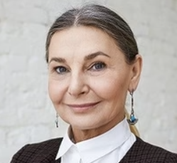 <em>Maria del Carmen R.</em>